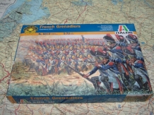 images/productimages/small/French Grenadiers 1815 Italeri 1;72 nw voor.jpg